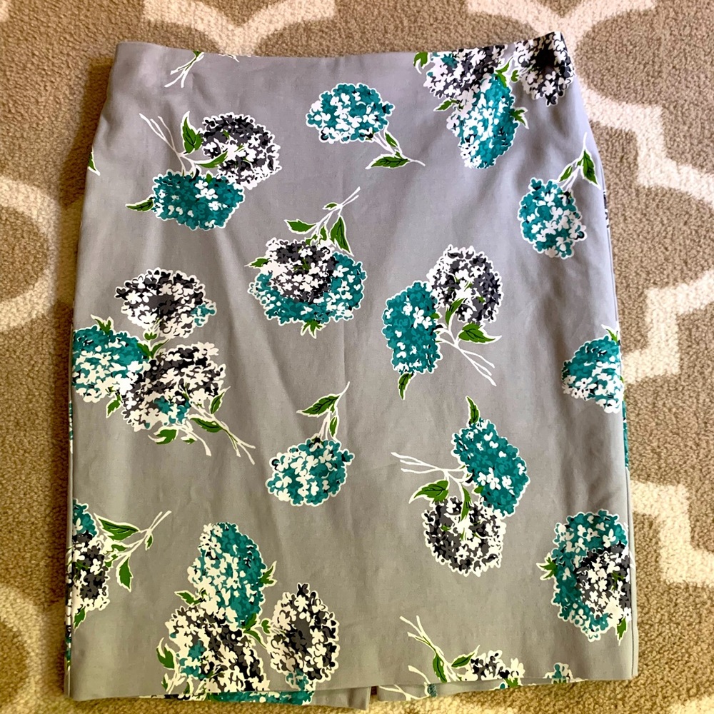 Ann Taylor Floral Pencil Skirt